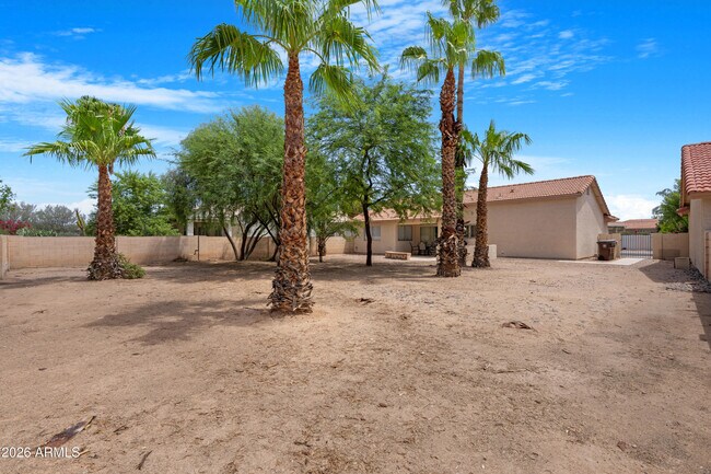 Building Photo - 24810 S Foxglenn Dr