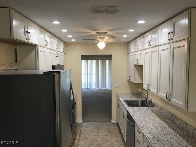 Building Photo - 4334 SW 7th Pl