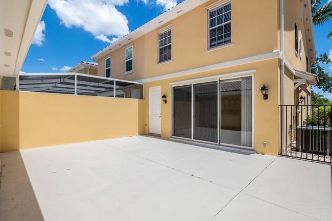 Building Photo - 28608 Alessandria Cir