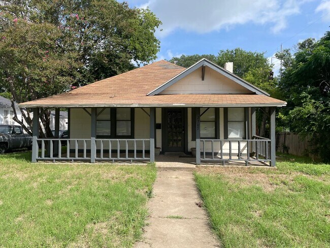 Primary Photo - 2707 Trice Ave