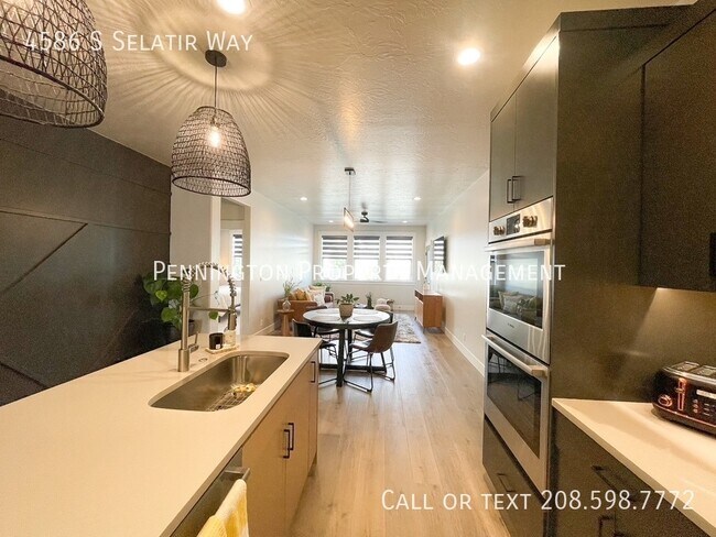 Building Photo - 4586 S Selatir Way