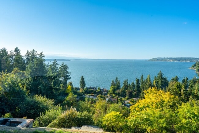 Building Photo - 3bd/1.5ba Burien House