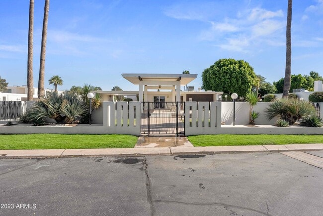 Building Photo - 6815 N 73rd St