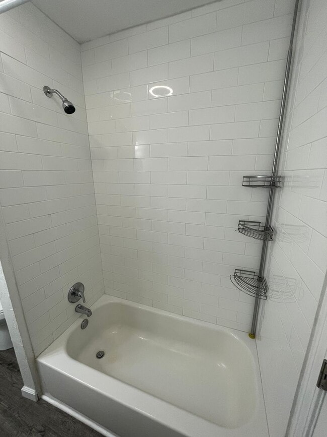 Building Photo - Duplex Building in Mt Washington