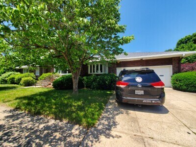 Building Photo - 20 Mossdale Rd
