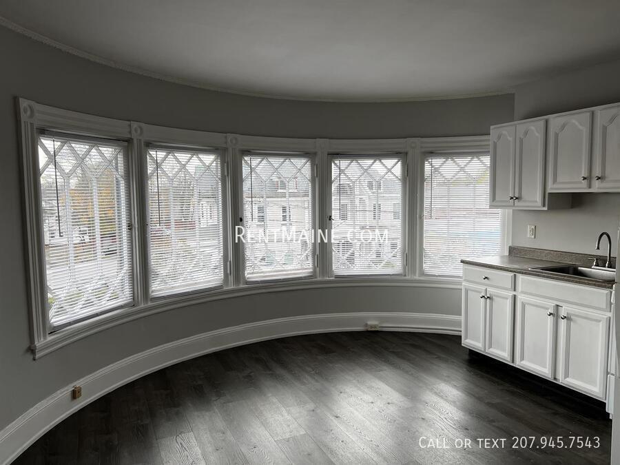 Building Photo - 145 Union St