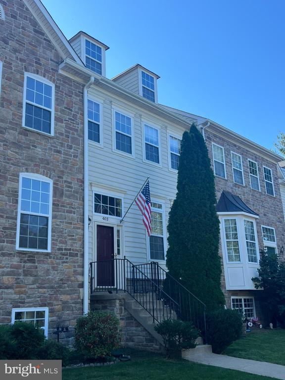 Building Photo - 403 Yorkshire Ridge Ct