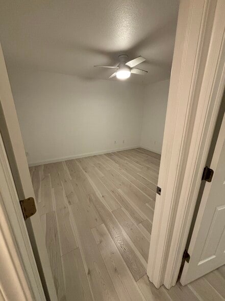 Building Photo - 1209 W Plum St