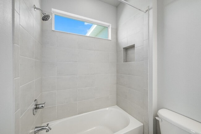 Building Photo - Beautiful home in Sierra Cove