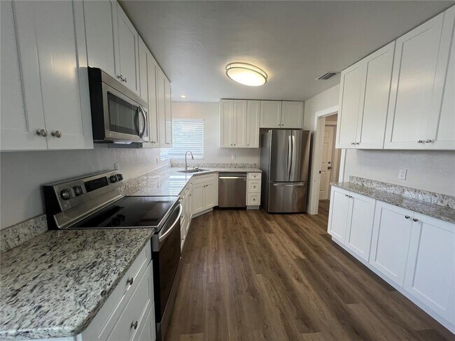 Building Photo - 2377 Starlite Ln