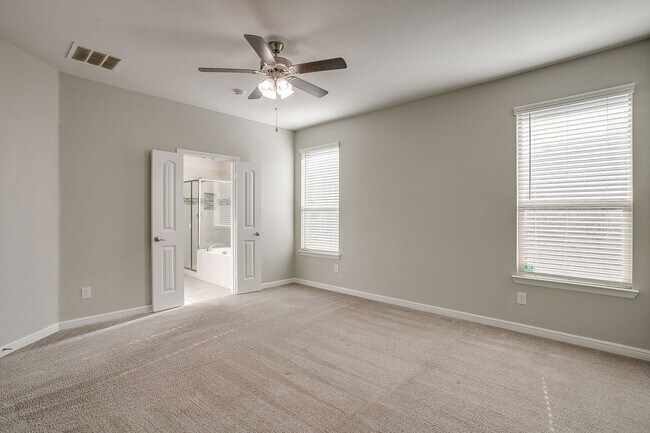 Building Photo - Perfectly located.  3 Bedroom, 2 Bath Home in Twin Mills- Eagle Mountain Saginaw ISD- 76179