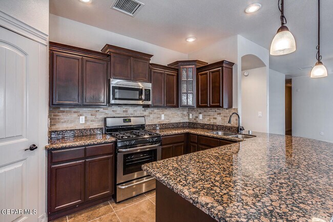 Building Photo - 11673 Sugar Bay Way