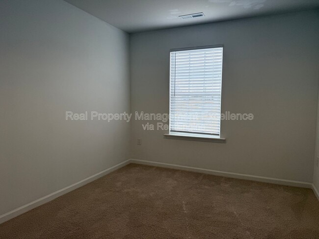 Building Photo - 3117 Pasile Ct