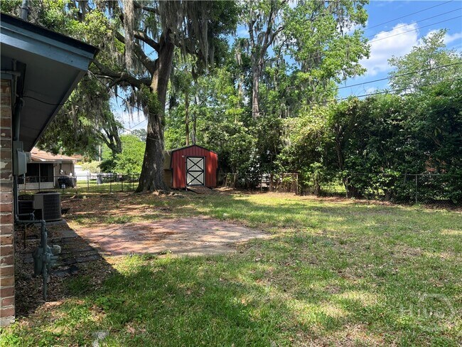 Building Photo - 12434 Largo Dr