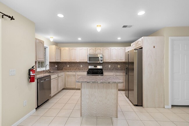 Building Photo - 12 Liberty Ct.