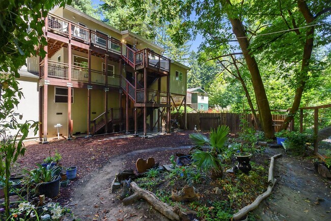 Building Photo - Old Cazadero Highway