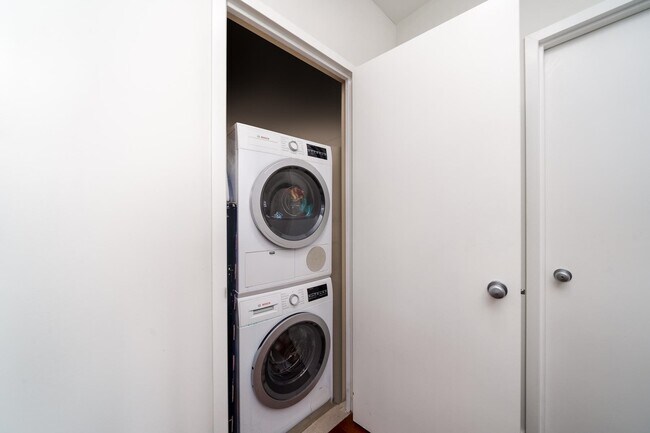 Building Photo - 1500 Washington St