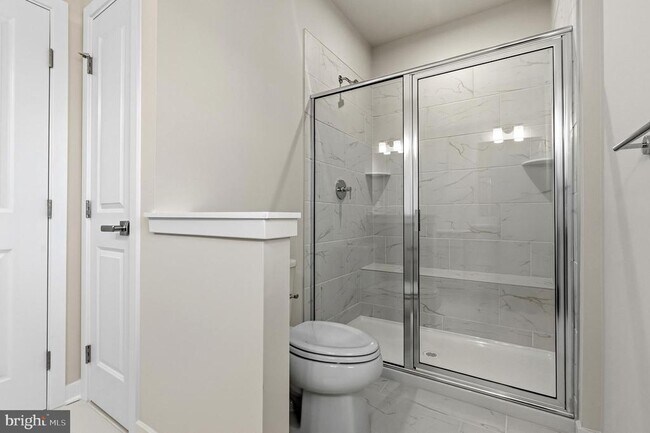 Building Photo - 9399 Edenderry Dr