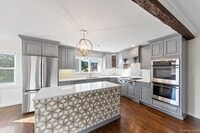 Building Photo - 107 Lincoln Ave