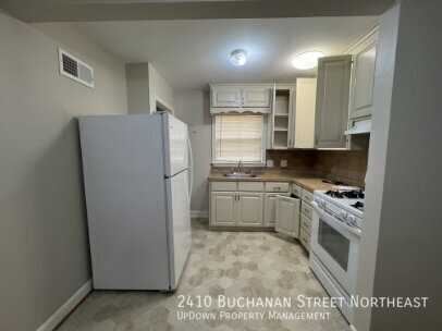 Building Photo - 2410 Buchanan St NE