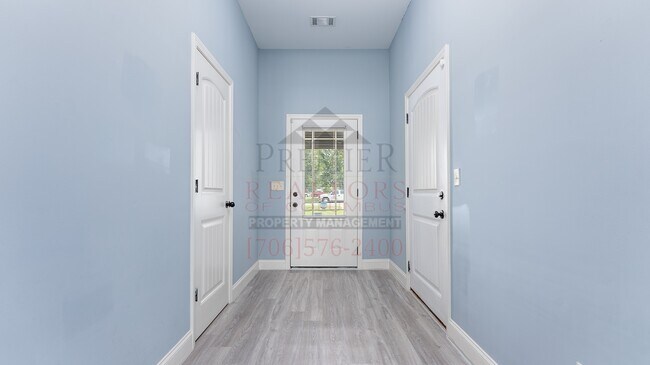 Building Photo - 13 Wheatland Way