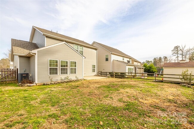 Building Photo - 7402 Dover Mill Dr SW
