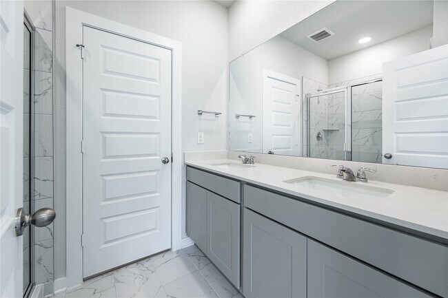 Building Photo - 8595 Blueberry Ash St