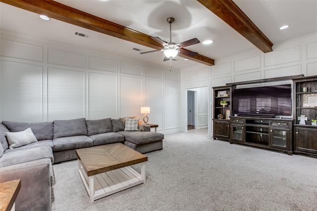 Building Photo - 2211 Bluebonnet Dr