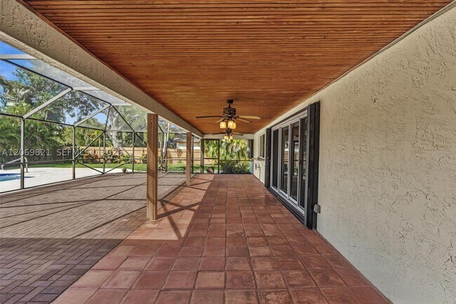 Building Photo - 18232 104th Terrace S