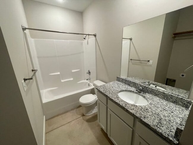 Building Photo - For Rent – Charming 3 Bed | 2 Bath Home wi...
