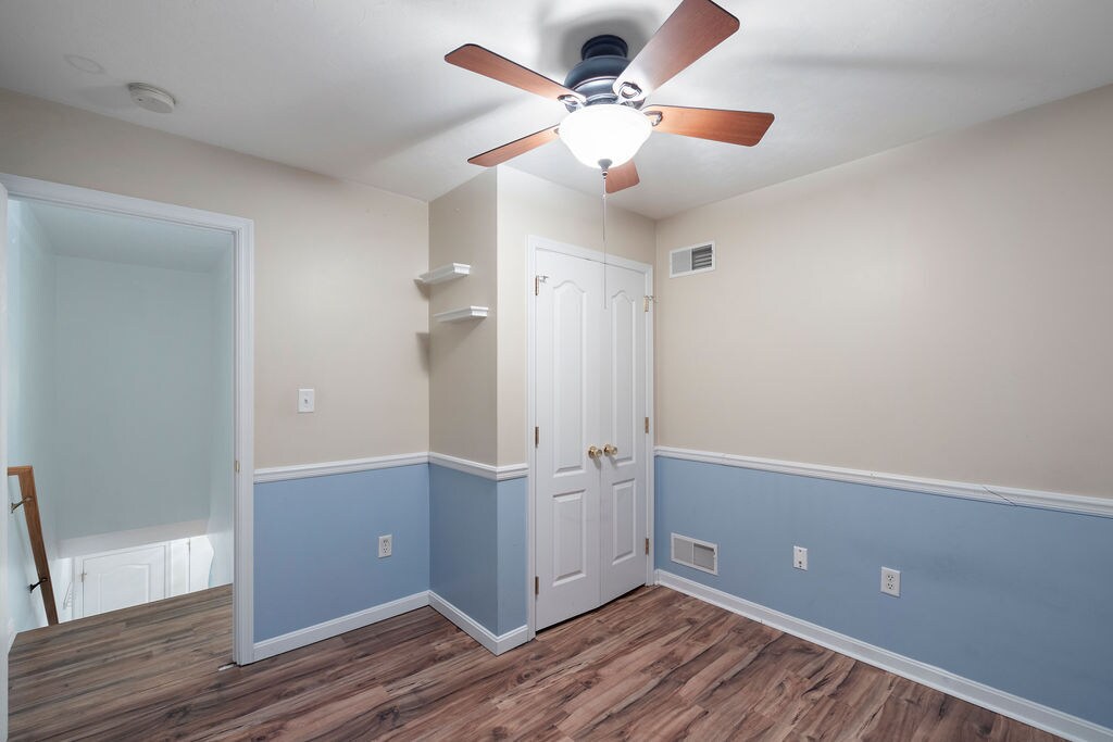 Room#3 - 525 Meade Ave