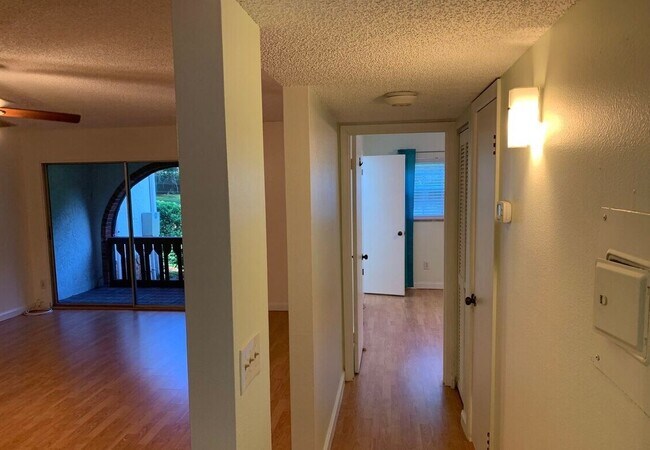 Building Photo - 420 N Bayshore Blvd