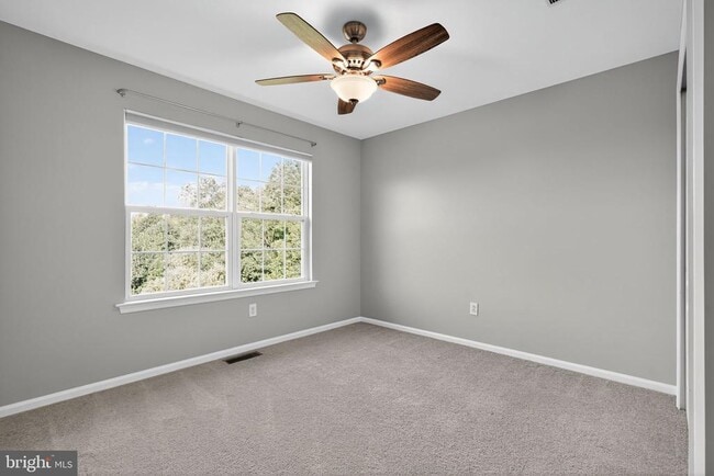 Building Photo - 96 Eagleview Terrace