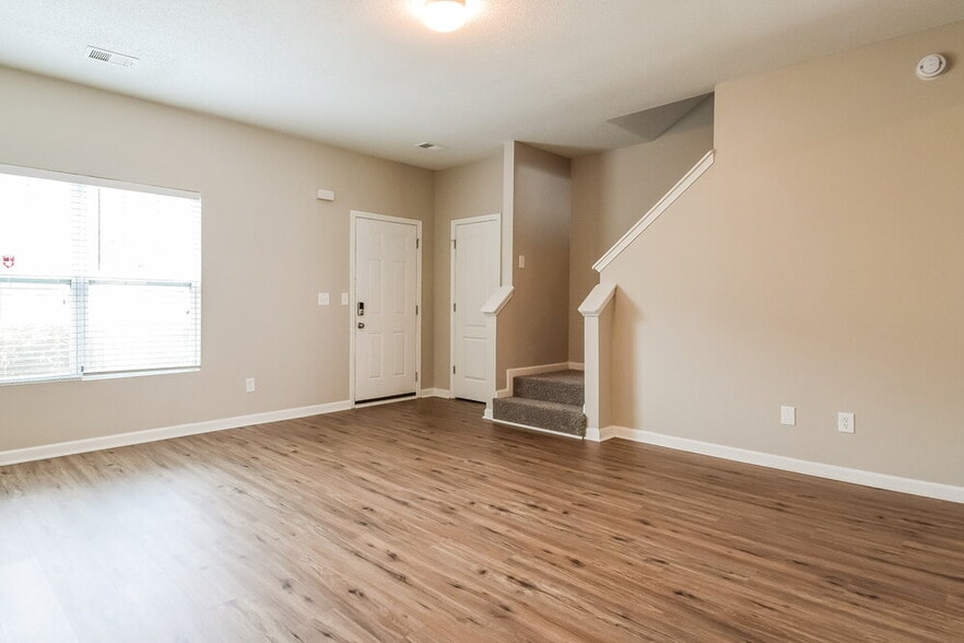 Building Photo - 2285 Bigwood Trl