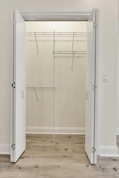 Building Photo - 251 Main St