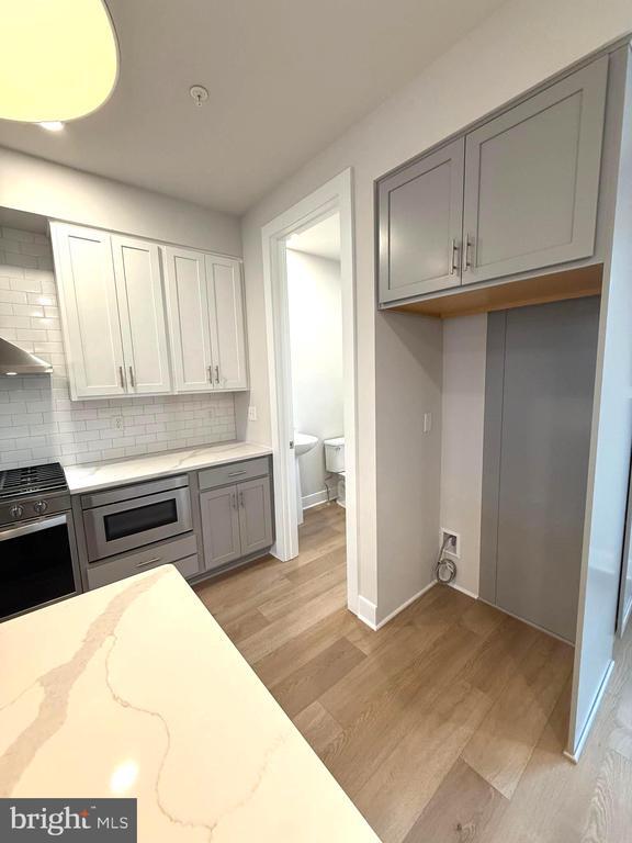 Building Photo - 4133 Ridgeview Ave