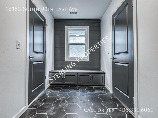 Building Photo - 16153 S 90th E Ave