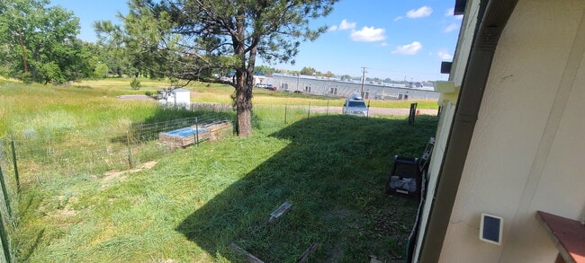 Building Photo - 2 Bed / 1.5 Bath Townhome with Garage, Located near Downtown Elizabeth!