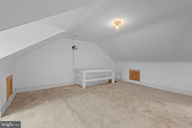 Building Photo - 331 Locust St
