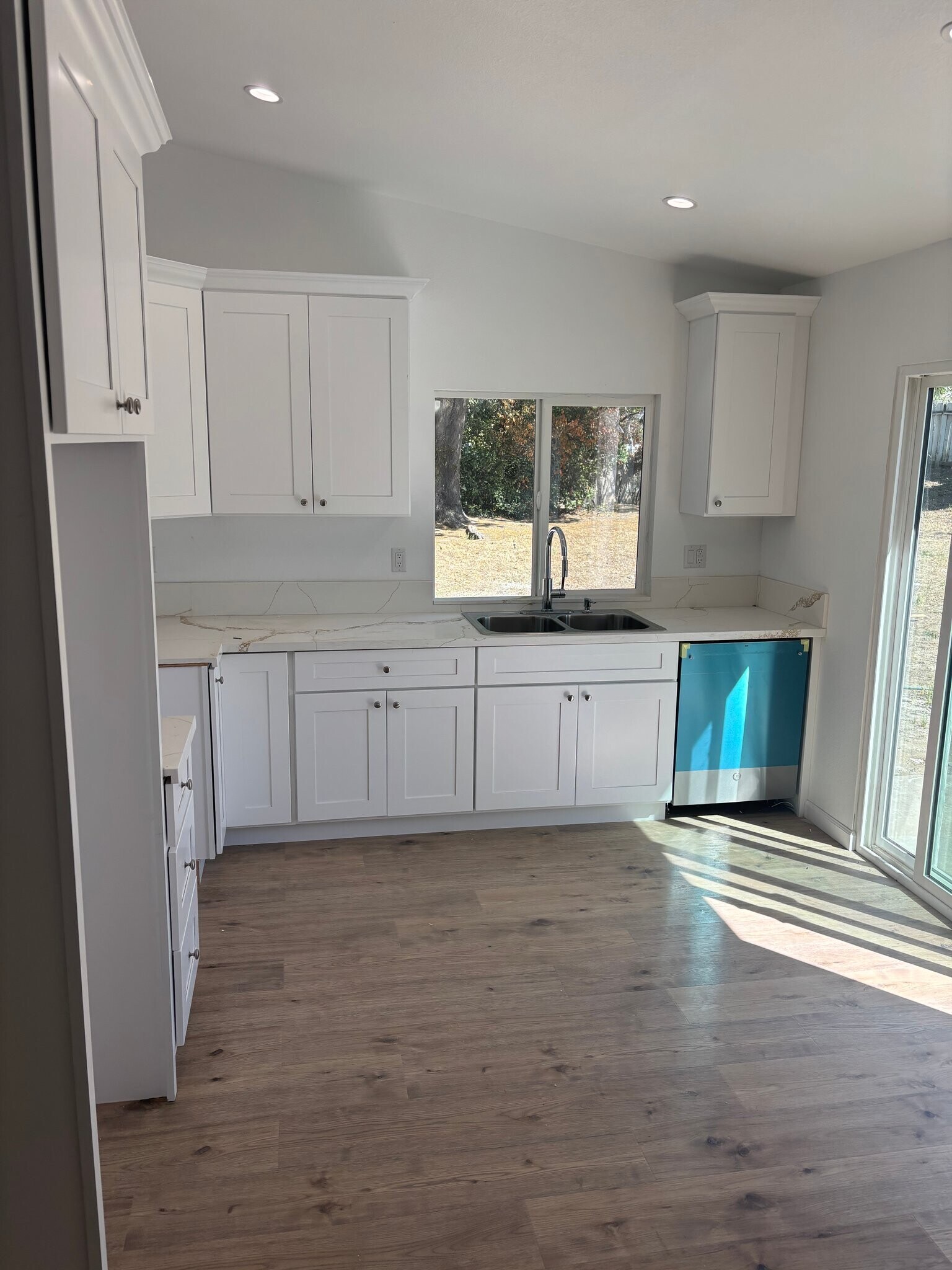 Building Photo - 25899 Amapolas St