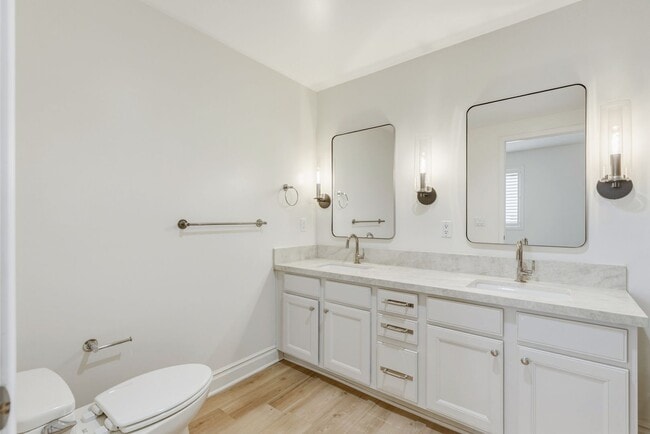 Building Photo - Massive Three Bedroom Two Bath Condo Available now!