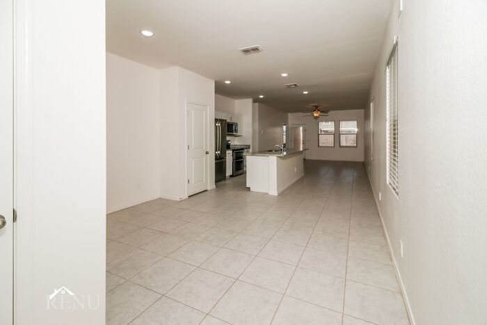 Building Photo - 35494 W San Capistrano Ave