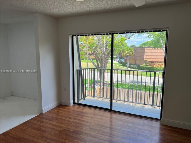 Building Photo - 9105A SW 19th Pl