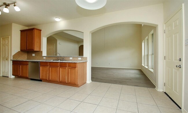 Building Photo - 20506 Spring Lilac Ln