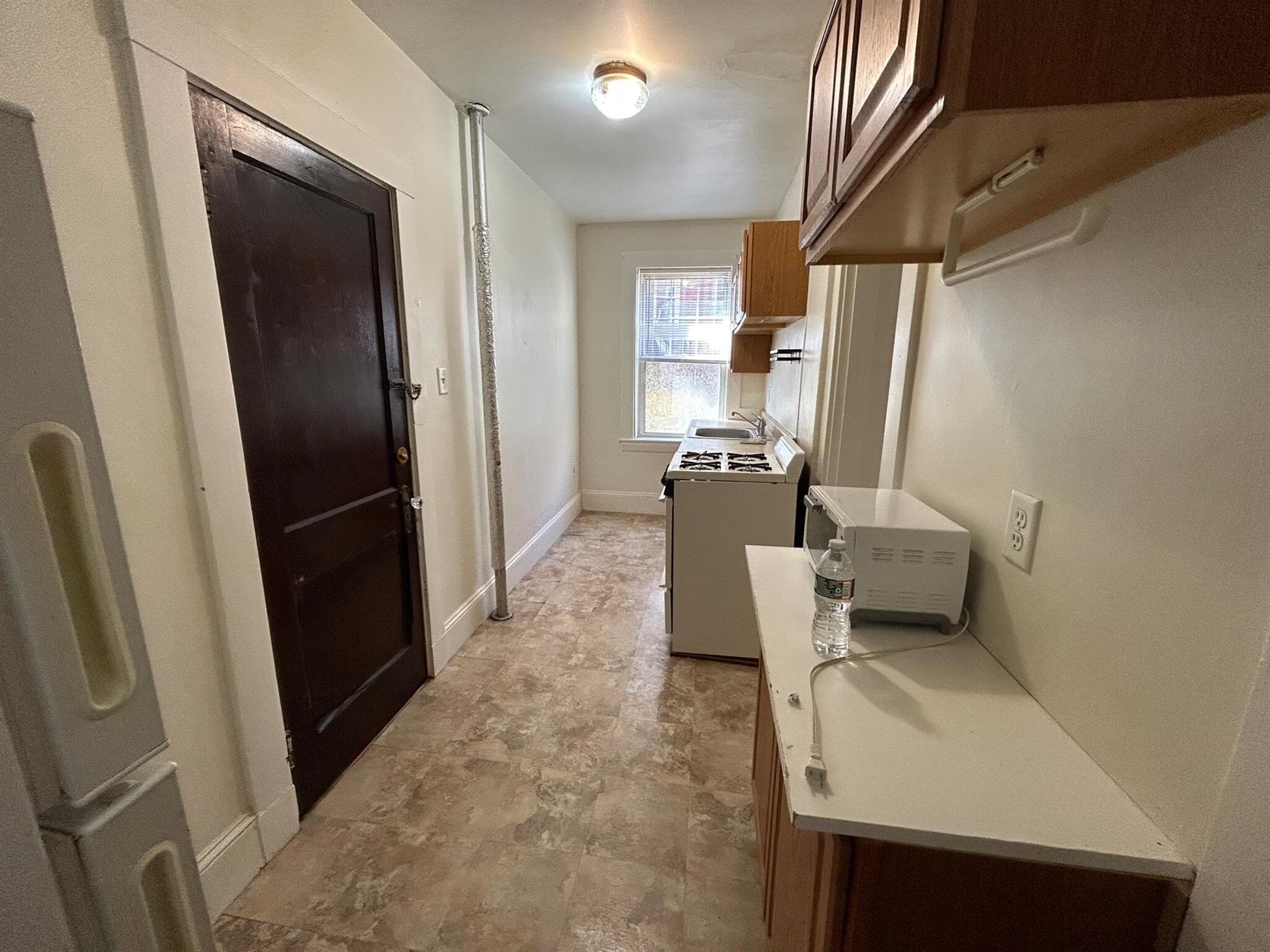 Building Photo - 163 Summer St