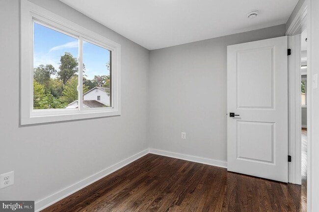 Building Photo - 5511 Callander Dr
