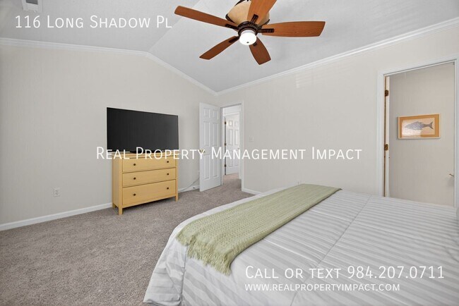 Building Photo - 116 Long Shadow Pl
