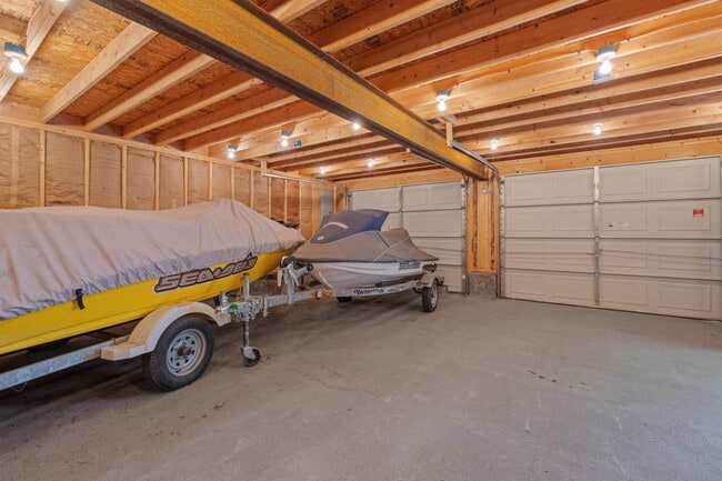 Building Photo - 36 Lark St