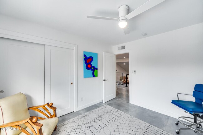 Building Photo - 8618 N Timberlane Dr