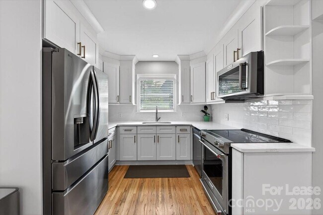 Building Photo - 3920 Haven Dr